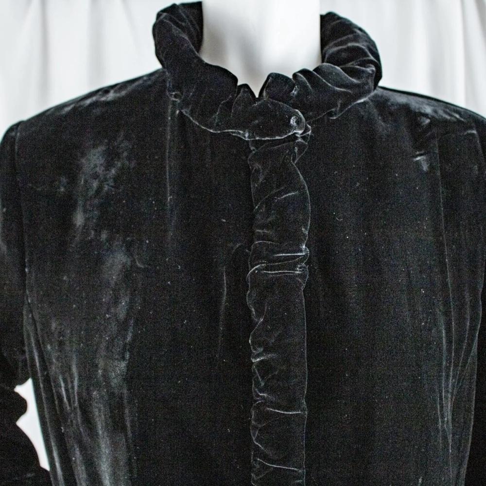 Lafayette 148, NewYork, black, Ruffle, cropped, velvet feminine jacket, career - Picture 6 of 10